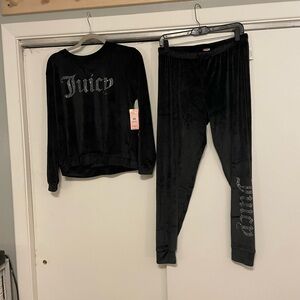 *NWT* Juicy Couture velour sweatsuit